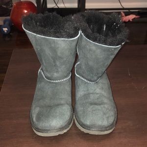 Girls bow tie Ugg’s